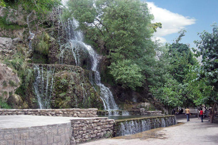 آبشار نیاسر 