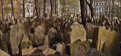 قبرستان چند لایه یهودیان در پراگ