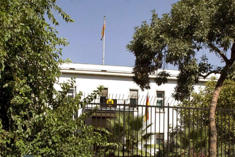 فروش وقت ویزا و توضیحات سفارت آلمان در تهران 