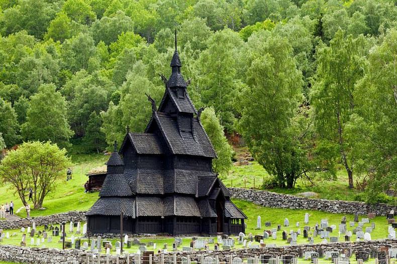 کلیسا های چوبی نروژ