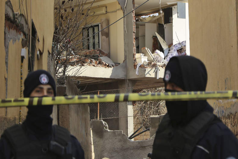 انفجار انتحاری در بورسای ترکیه؛ ۱۳ کشته