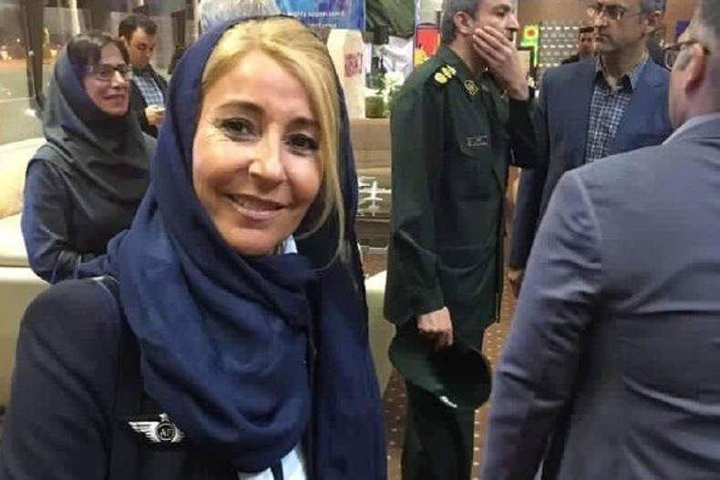 گفته‌های مهماندار فرانسوی ایرفرانس در مورد حجاب خود در ایران