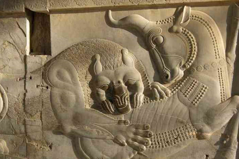 شیرها و گاوهای ایران باستان در موزه ملی باستان شناسی «اکویلیا» نمایش داده می شود
