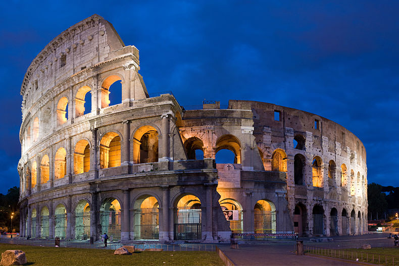 آمفی تئاتر باستانی «کولوسئوم» رم میزبان رویدادهای فرهنگی می‌شود