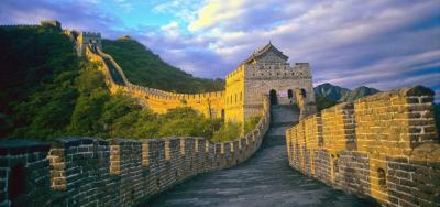 تماشا کنید: یک روز در دیوار چین