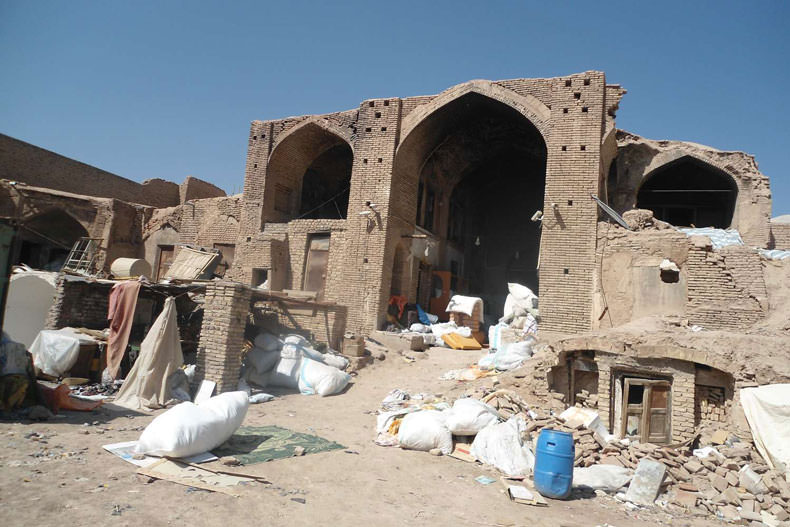 تخریب کاروانسرای قاجاری در اصفهان