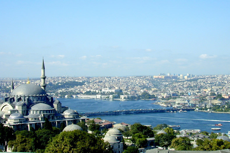 سقوط قیمت تور استانبول تا ۵۵۰ هزار تومان