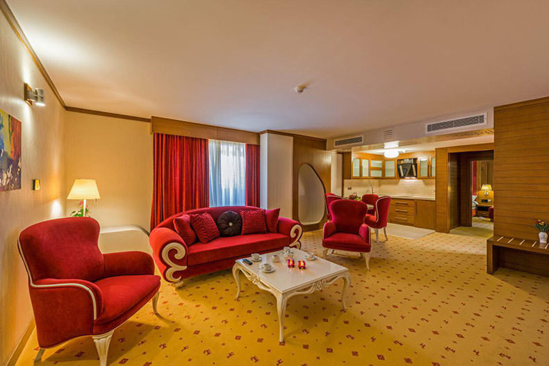 ۹۴ هتل در اصفهان برای مسافران تابستانی آماده شد