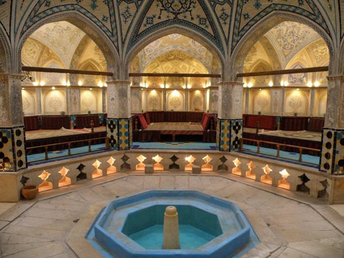 کشف یک حمام تاریخی در وزوان استان اصفهان