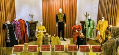 موزه پوشاک سلطنتی (بخش سوم: لباس‌های موجود از دوره پهلوی دوم)