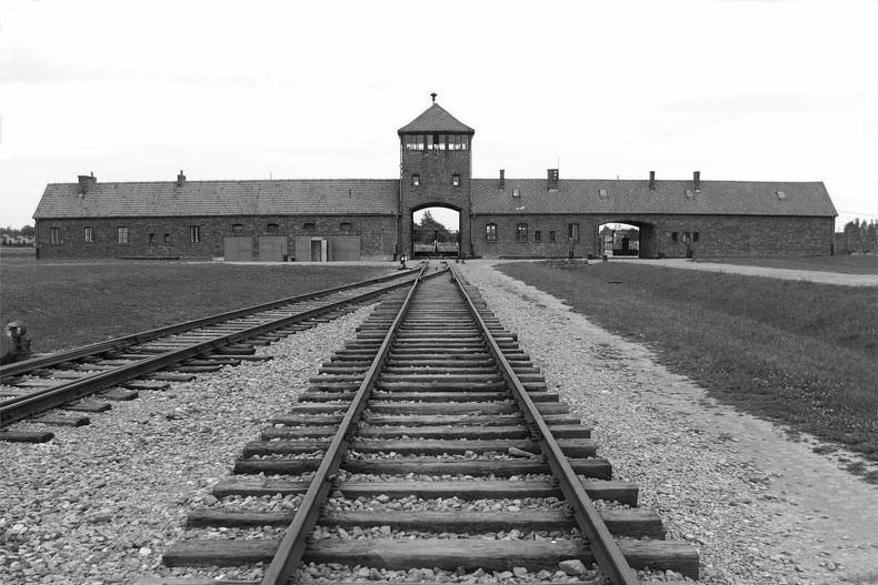 ۱۰ مقصد پر بازدید گردشگری سیاه: آشویتس، اردوگاه مرگ
