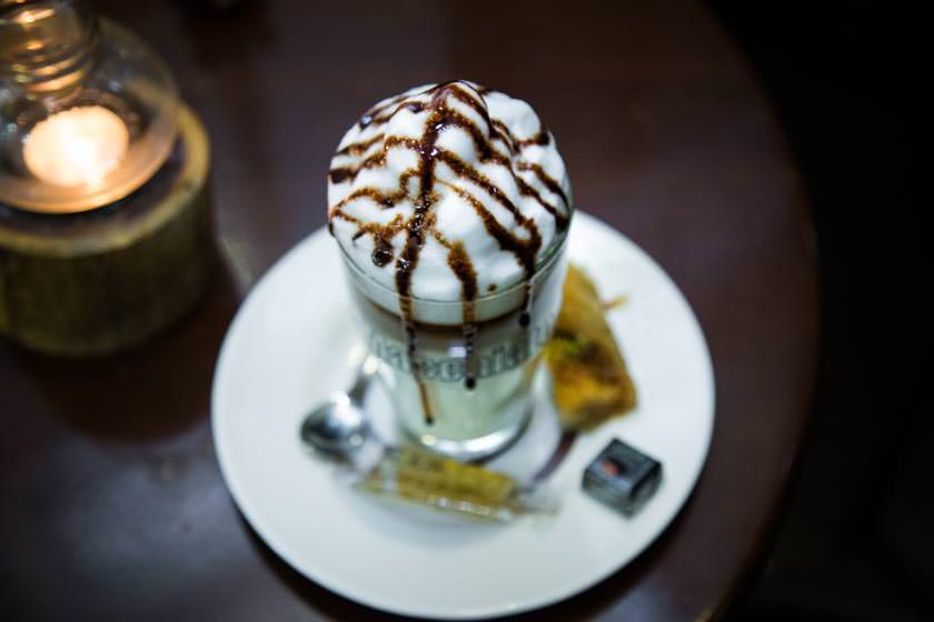 کافه گردی: کافه کوبا، محیطی کوچک اما دنج و دوست داشتنی