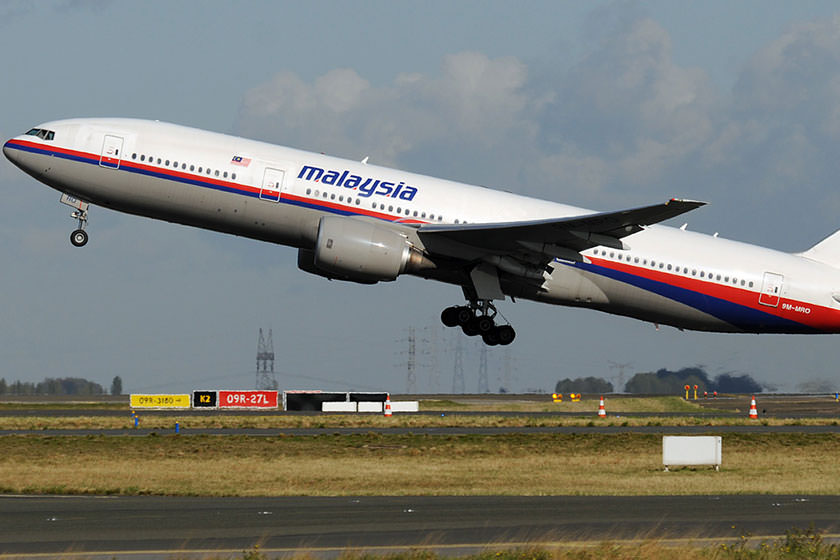 جستجوها برای یافتن هواپیمای مسافربری مالزی تعلیق شد