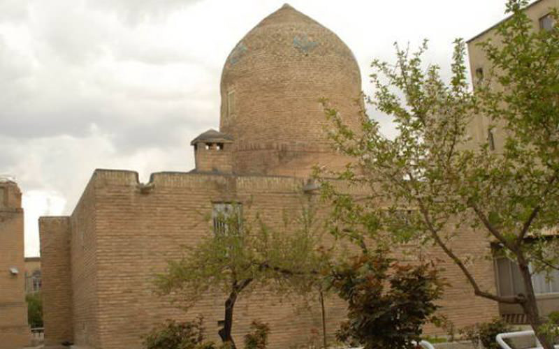 بنای تاریخی آرامگاه استر و مردخای همدان