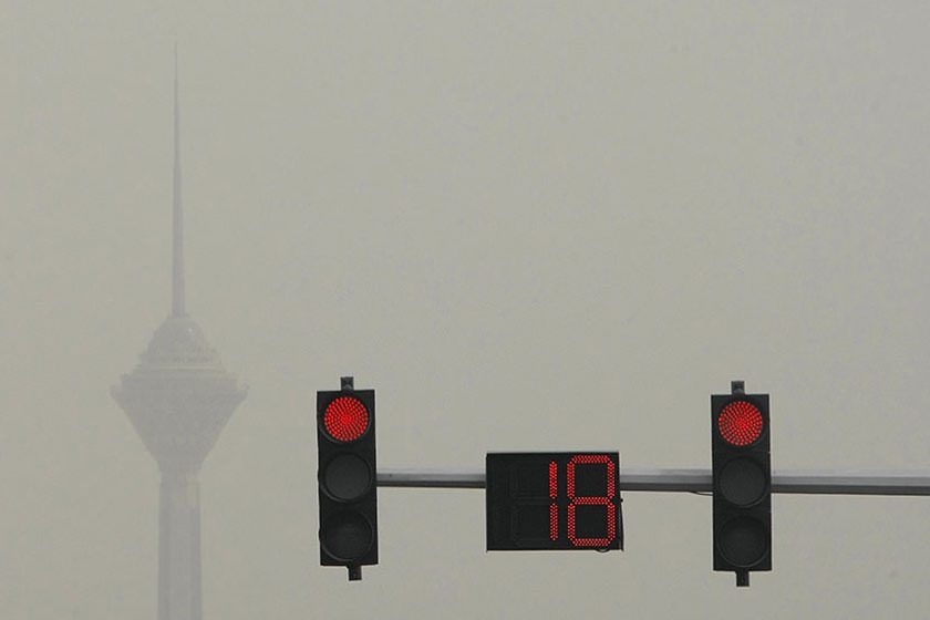 آلودگی هوای تهران خط قرمز را رد کرده است!