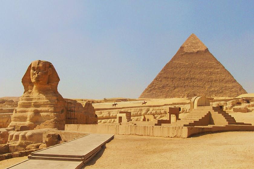کشف کلاهک هرم ماهواره‌ای در مصر