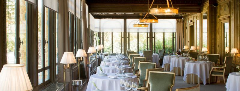 رستوران آلنو پاریس (Alléno Paris) در پاویون لدواین (Ledoyen)