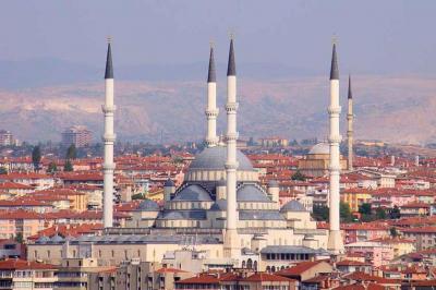 روزشمار: ۸ آبان؛ جاي‏گزينی «آنكارا» به عنوان پايتخت تركيه به جای «استانبول»