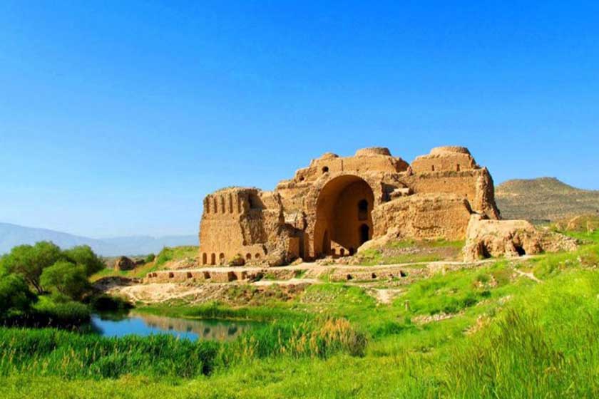 دیدنی‌های فیروزآباد؛ گهواره هنر و معماری ساسانی