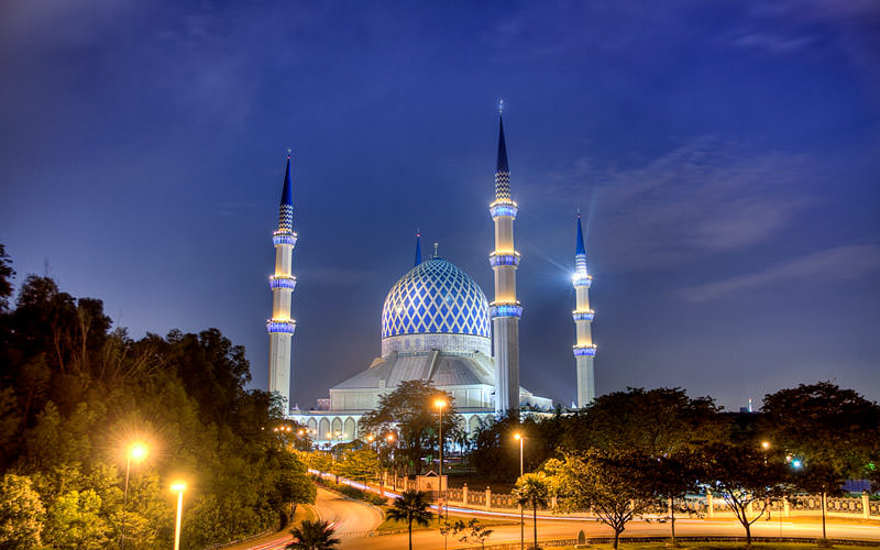 مسجد سلطان صلاح الدین عبدالعزیز شاه (Sultan Salahuddin Abdul Aziz Shah Mosque)