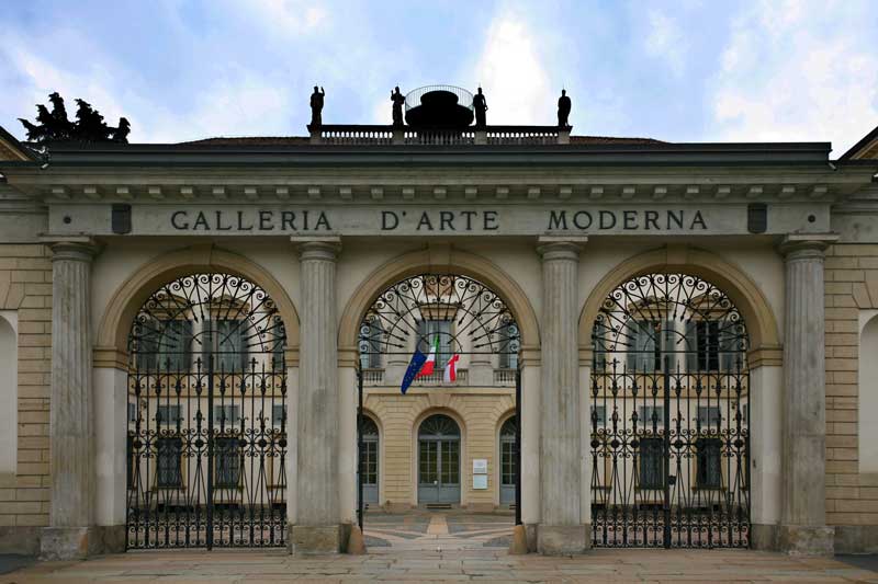 دروازه ورودی گالری هنر مدرن میلان
