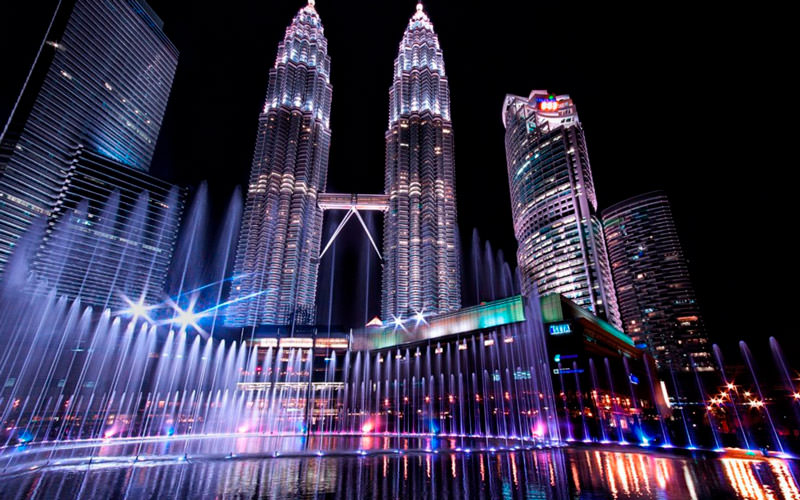 برج های دوقلو پتروناس (Petronas Twin Towers)