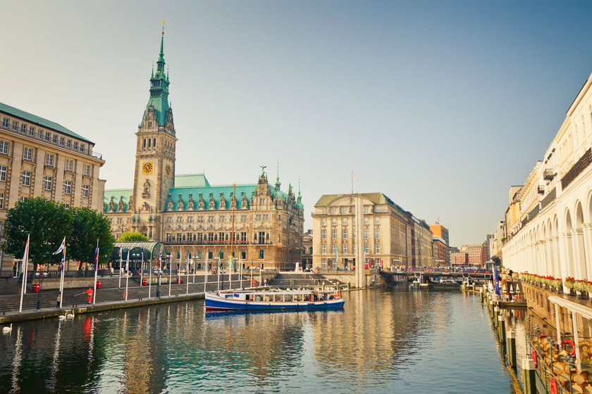 هزینه سفر به هامبورگ چقدر است؟