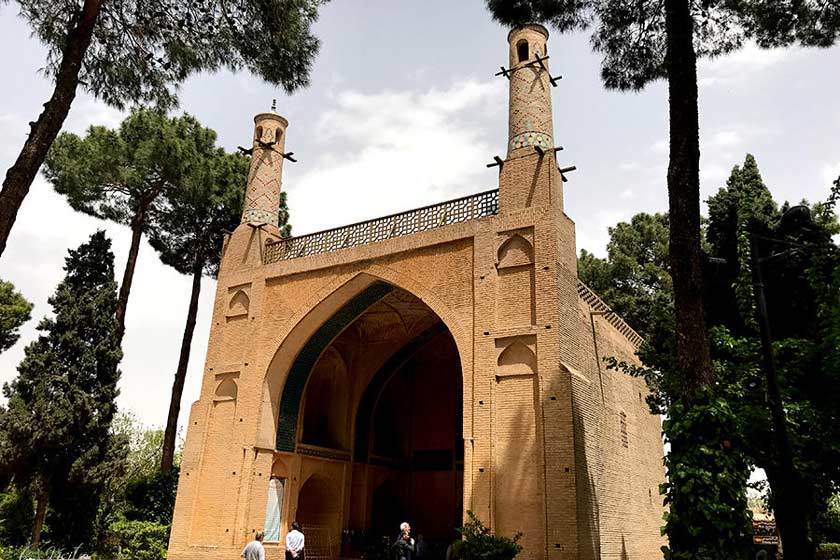 منار جنبان؛ بنایی با معماری شگفت انگیز