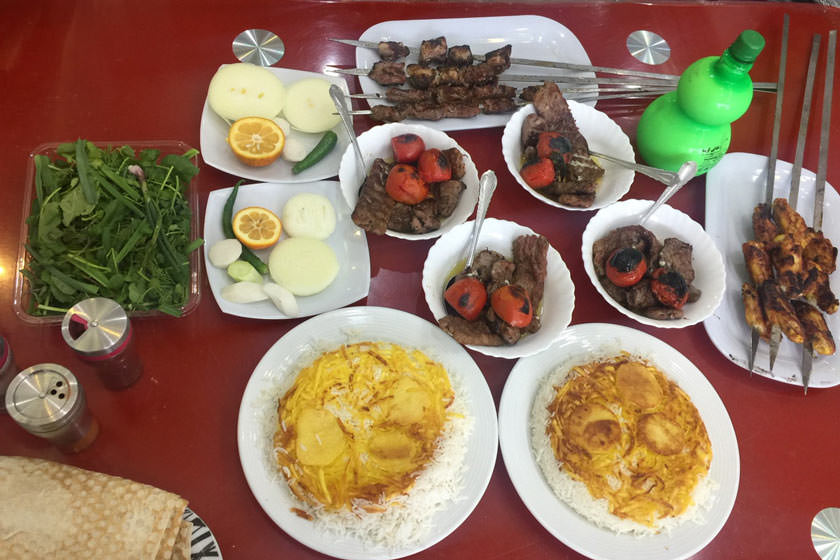 رستوران‌های اردبیل؛ شهر آش دوغ و کباب