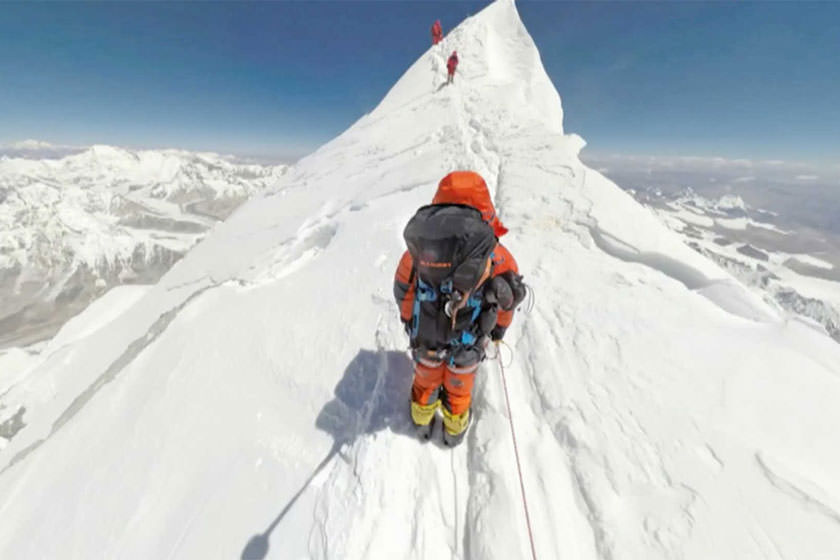 ممنوعیت کوهنوردی انفرادی از قله اورست