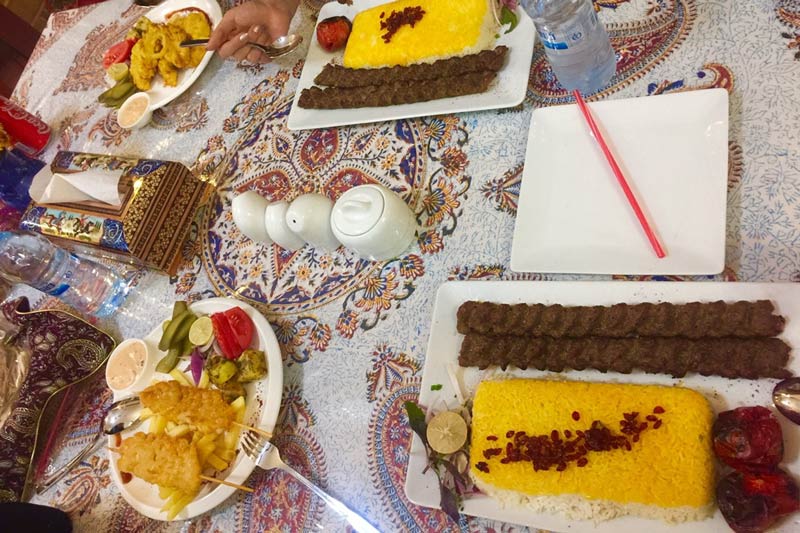 رستوران دارچین سمنان
