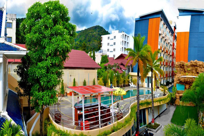 Patong grand. Андатель Пхукет. Андатель Гранд Патонг. Андатель животное.