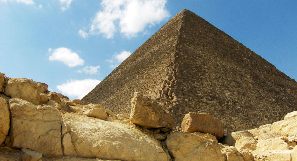 کشف هرمی ۳۷۰۰ ساله در جنوب قاهره 