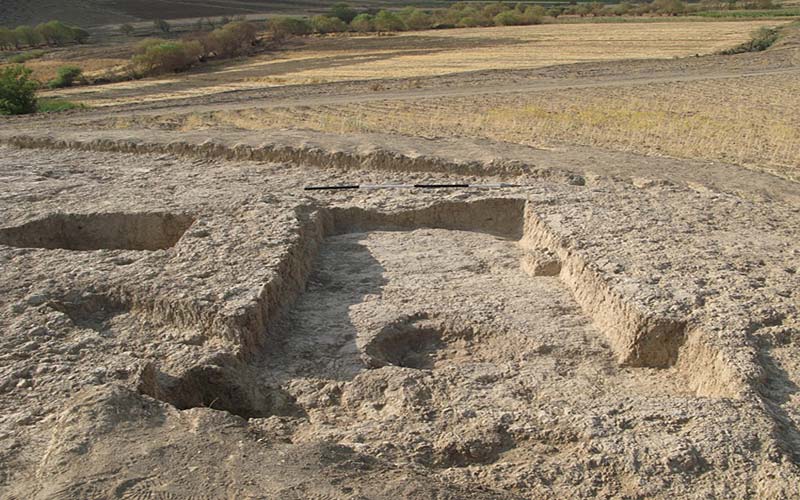 بقایای تاریخی در بنای تاریخی گنج دره