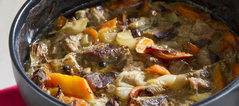 خوراک گوشت (Karjalanpaisti)