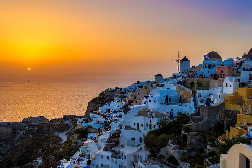 یونان در انتظار شکستن رکورد گردشگر در سال ۲۰۱۷ است
