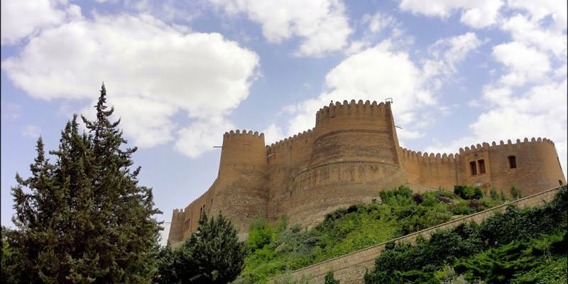 نمای قلعه فلک الافلاک در ارتفاعات خرم آباد