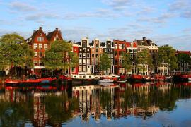 در آمستردام مانند یک شخص محلی سفر کنید