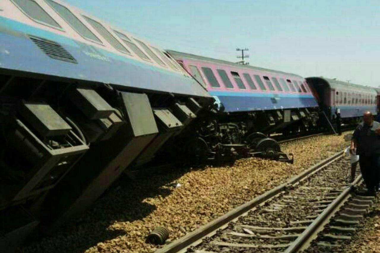 دو واگن قطار مسافربری اهواز -مشهد از ریل خارج شد اما مسافران در سلامت کامل هستند