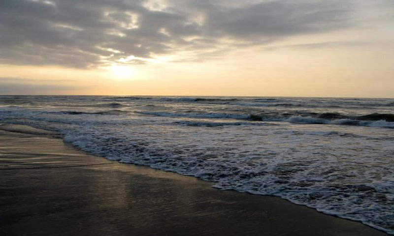 طلوع خورشید در ساحل کرفون بابلسر