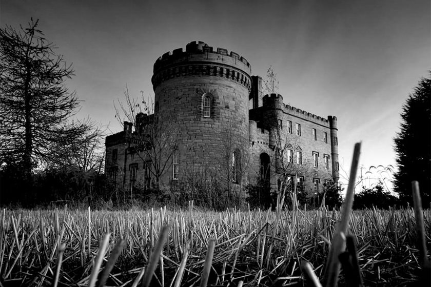وحشت در میان دیوارهای قلعه اسکاتلندی دال هاوزی 