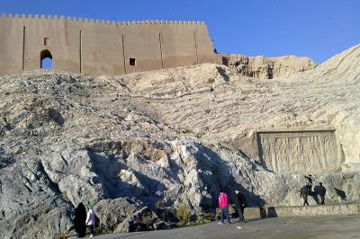 حفاری شهرداری تهران در گورستان باستانی ری | درگیر عوامل شهرداری با مالک 