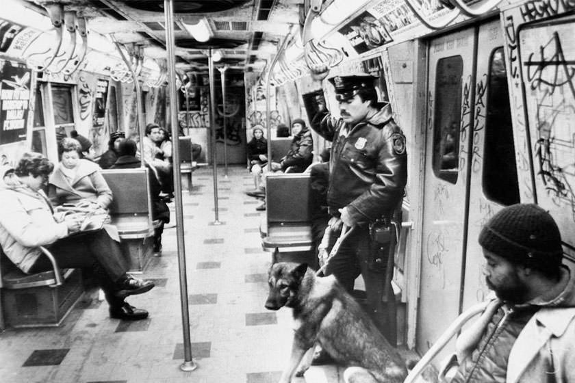مترو نیویورک و روزمرگی‌های مردم؛ سفر به گذشته