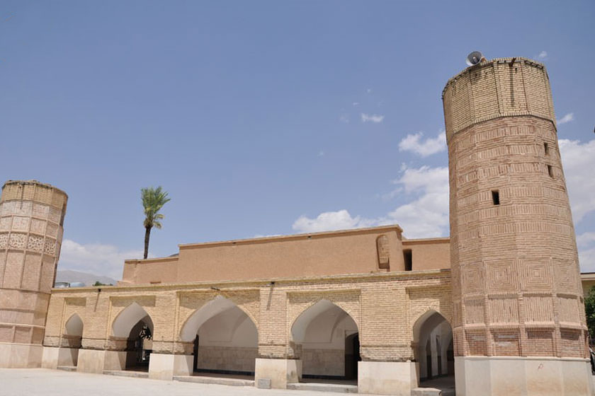 مسجد جامع داراب، تنها مسجد ۴ مناره جهان