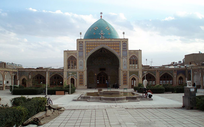 محوطه گنبد سلطانیه زنجان