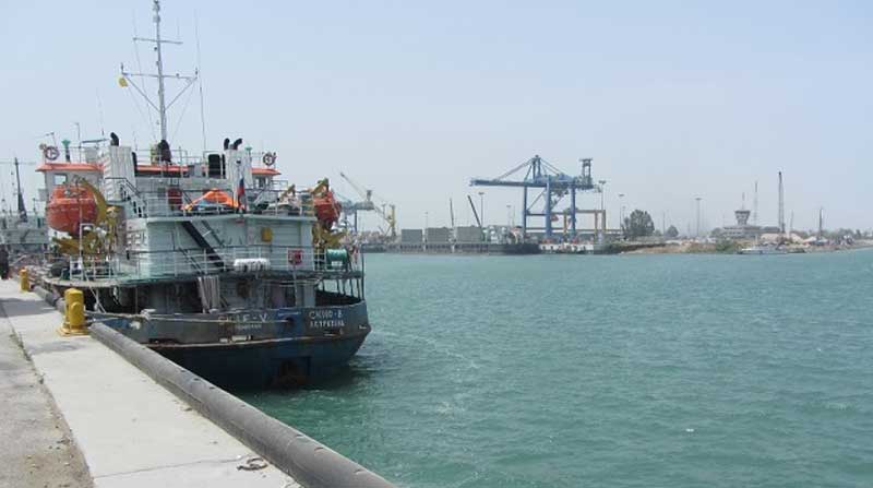 کشتی های باری و اسکله بندر امیرآباد