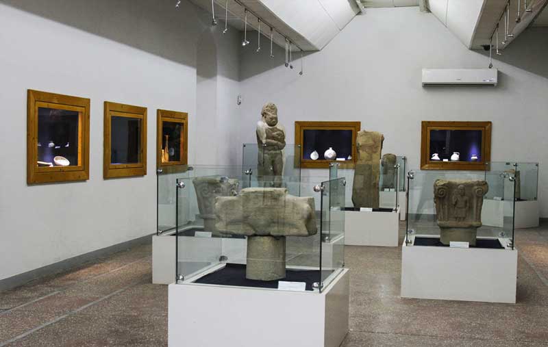 مجسمه های تاریخی و آثار باستانی موزه شوش