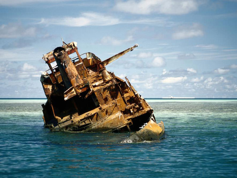 کشتی غرق شده