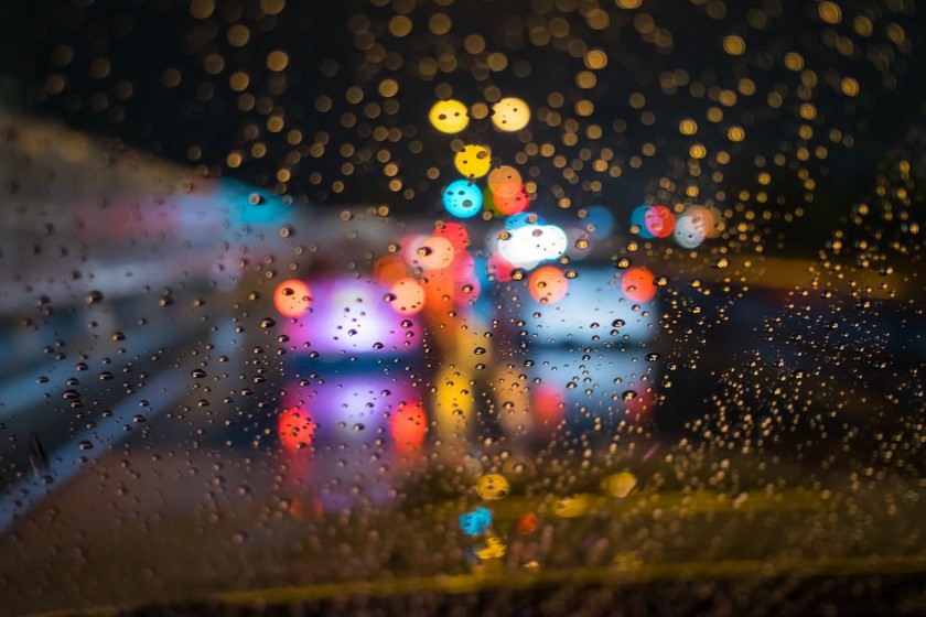 چرا در روزهای بارانی، ترافیک سنگین‌تر می‌شود؟