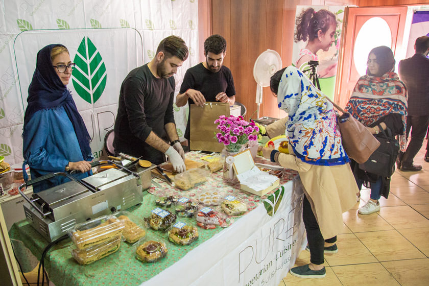 برگزاری جشنواره خیریه غذا و نوشیدنی برای حمایت از موسسه کمک